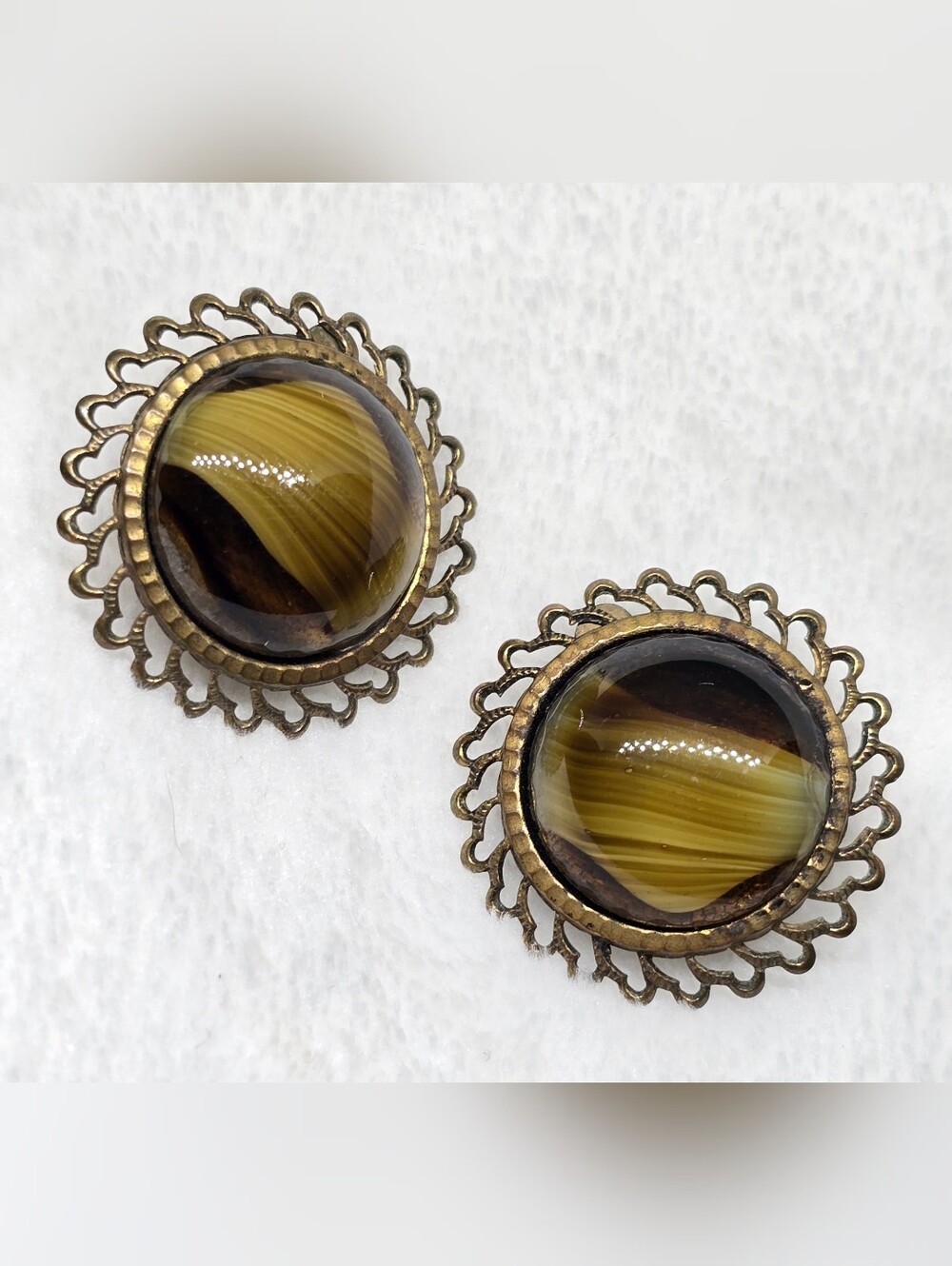 Vintage West Germany Striated Porphyry Art Glass Brass Filigree Clip Earrings